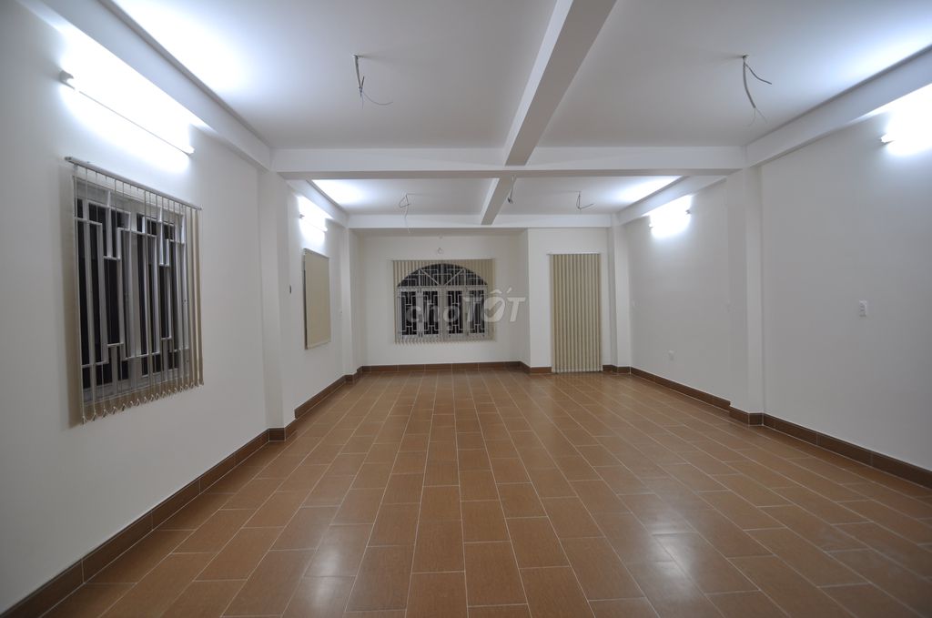 Mặt bằng cho thuê 290 - 292, Nhật Tảo, Phường 8