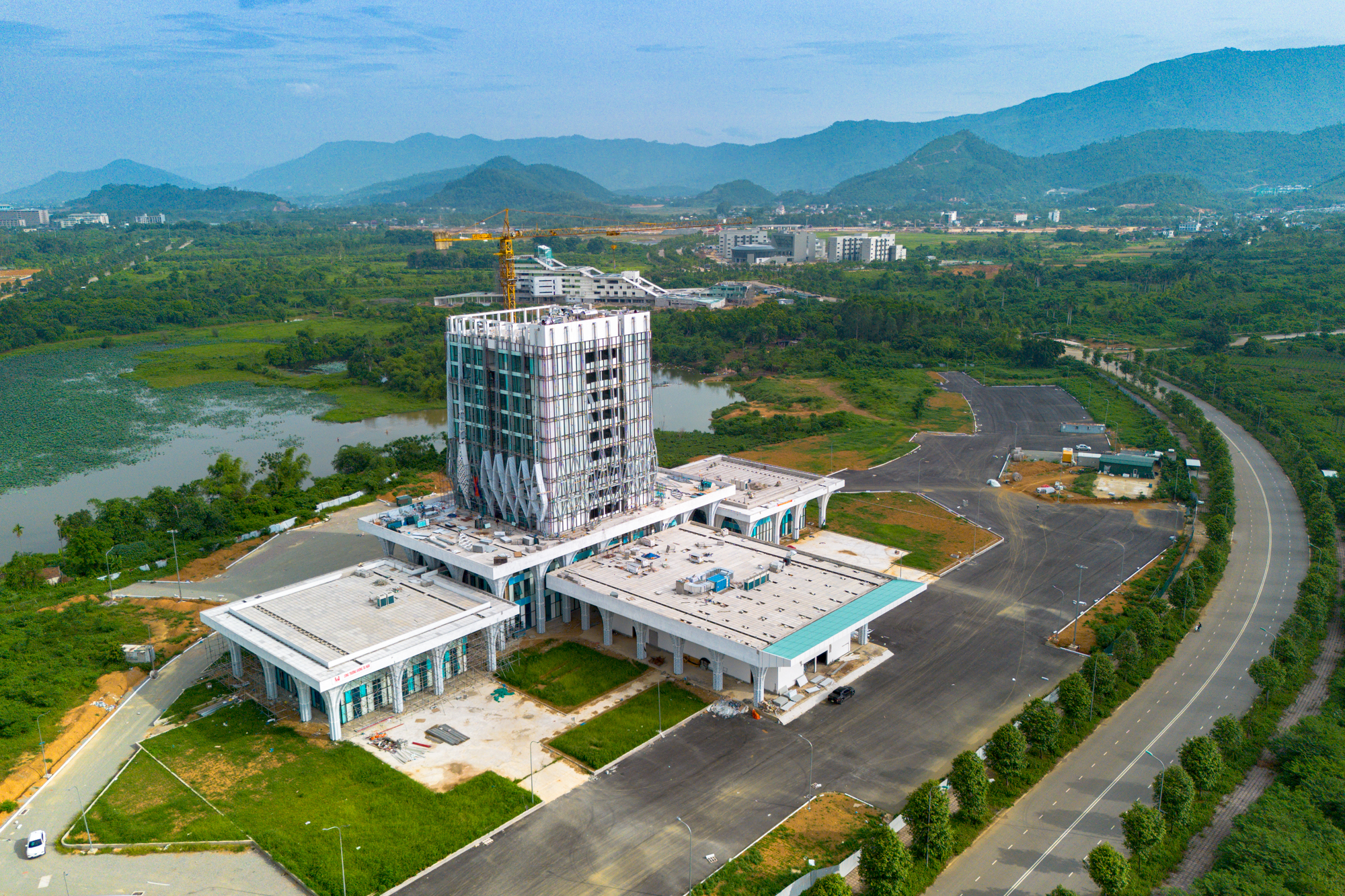 Toàn cảnh khu vực cách Hồ Gươm 40 km đang được 