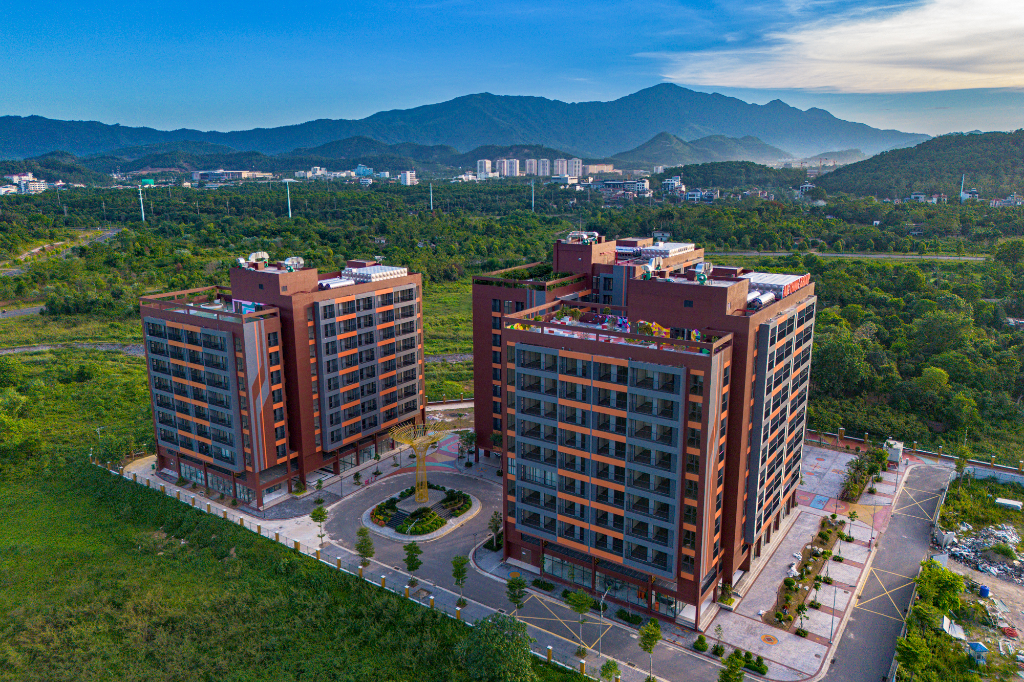 Toàn cảnh khu vực cách Hồ Gươm 40 km đang được 