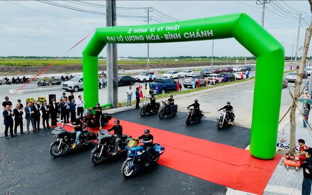 Đại lộ Lương Hòa – Bình Chánh chính thức thông xe, tạo động lực phát triển mới cho hành lang phía Tây TP.HCM Đại lộ Lương Hòa – Bình Chánh chính thức thông xe, tạo động lực phát triển mới cho hành lang phía Tây TP.HCM