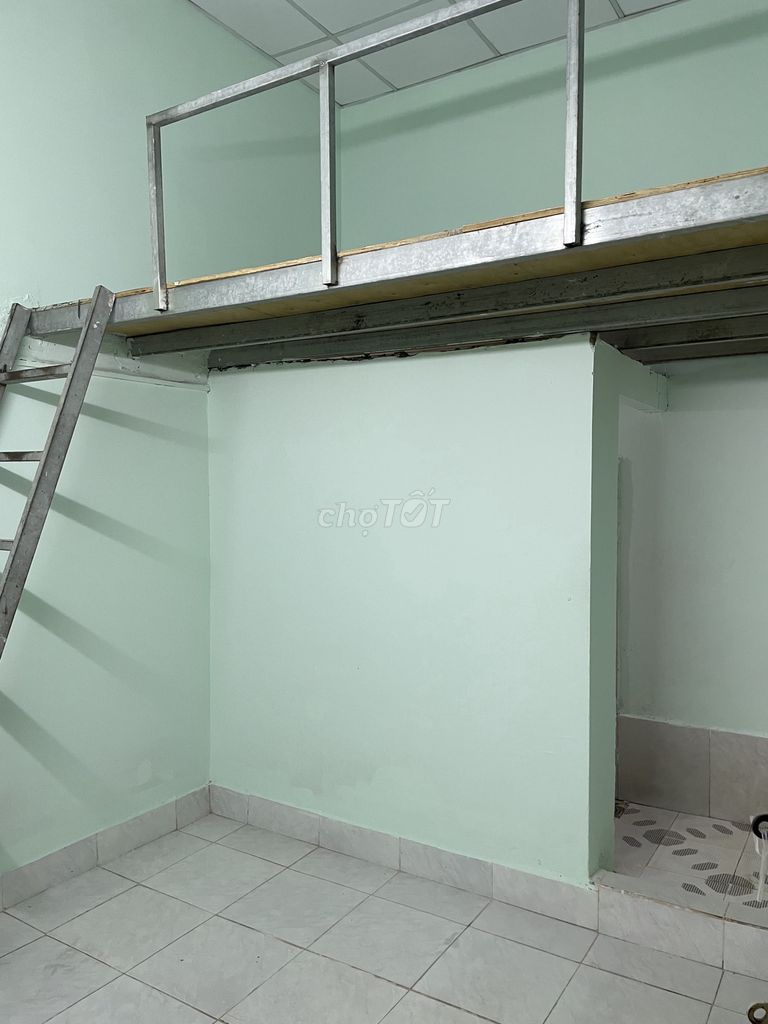 Cho thuê Phòng trọ Hồng Hà ngay TTTM Menas Mall 