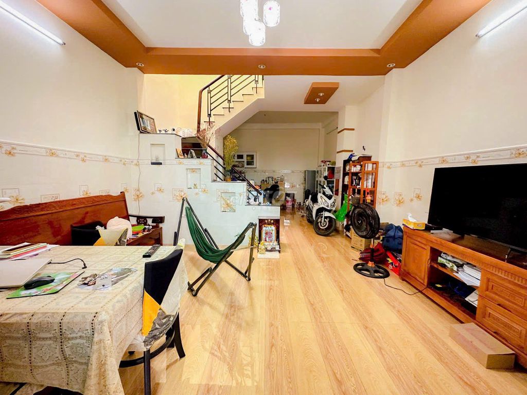 Cần bán gấp Nhà riêng 1 trệt , 1 lầu Đường Huỳnh Tấn Phát, Thị trấn Nhà Bè