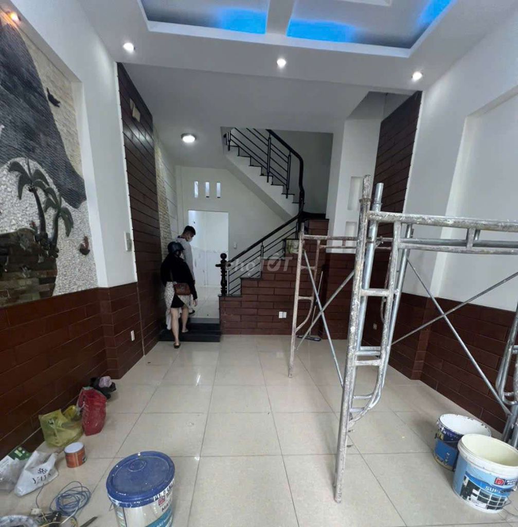 Cho thuê NHÀ ĐẸP - HẺM TẢI GÒ DẦU - 4X20 - 3 LẦU