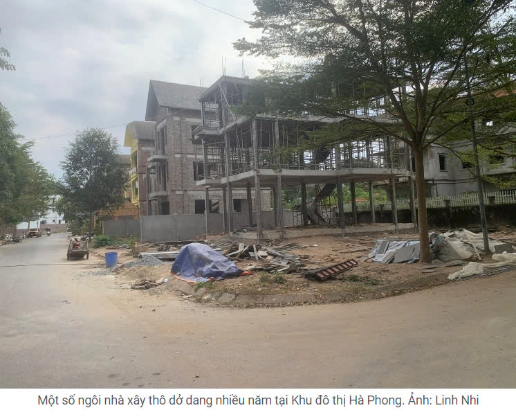 Huyện Mê Linh: Dự án khu nhà ở Hà Phong hoang tàn, nhếch nhác