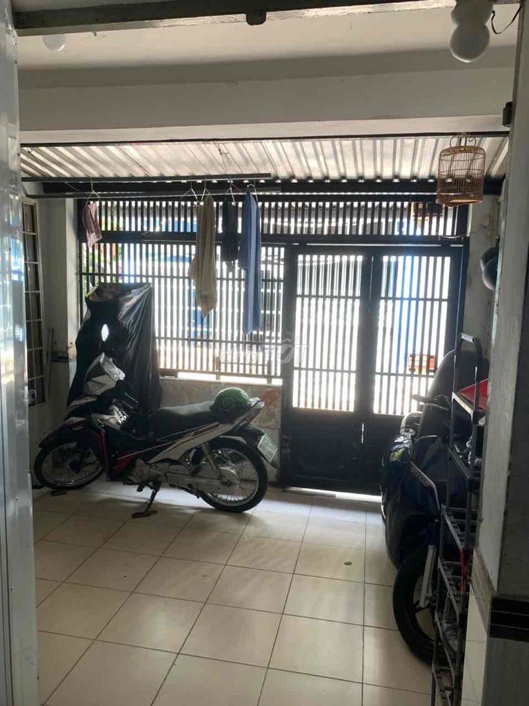 em cần tìm 2 bạn ở ghép phòng trong nhà nguyên căn Đường Đinh Bộ Lĩnh, Phường 26