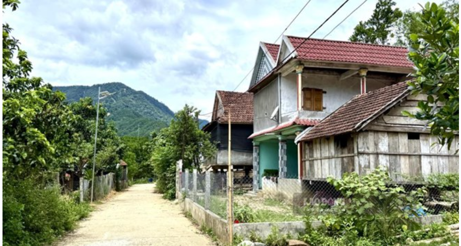 Hơn 10 năm vào khu tái định cư, 36 hộ dân ở Quảng Ngãi vẫn mòn mỏi chờ sổ đỏ