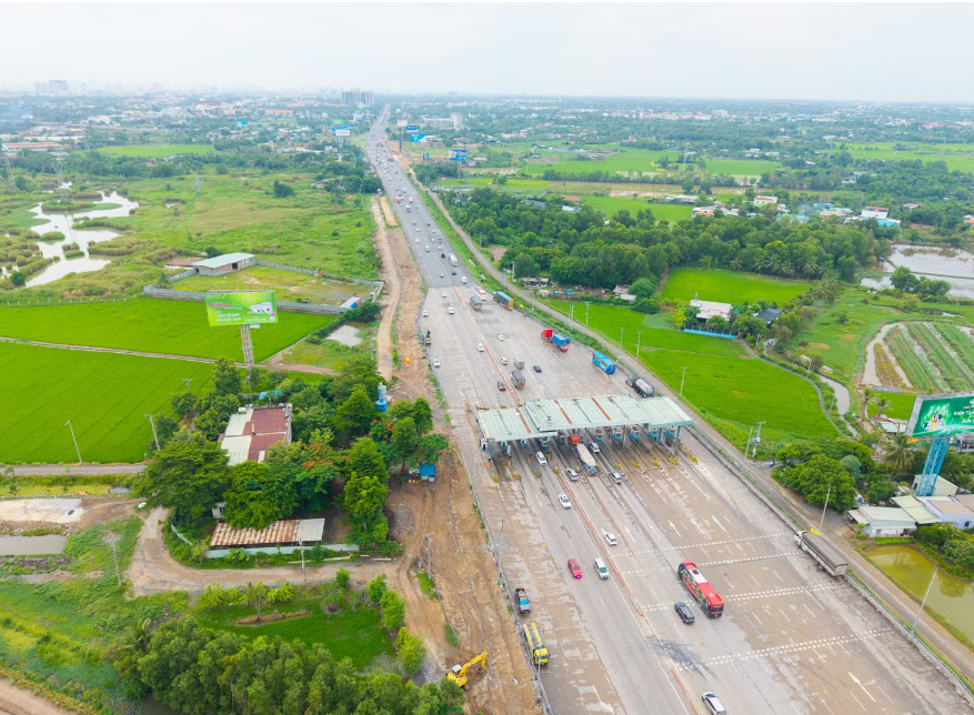 Dự án mở rộng cao tốc TPHCM - Trung Lương - Mỹ Thuận thi công cầm chừng