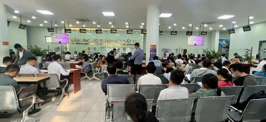TP HCM yêu cầu rút ngắn thời gian giải quyết hồ sơ đất đai cho người dân