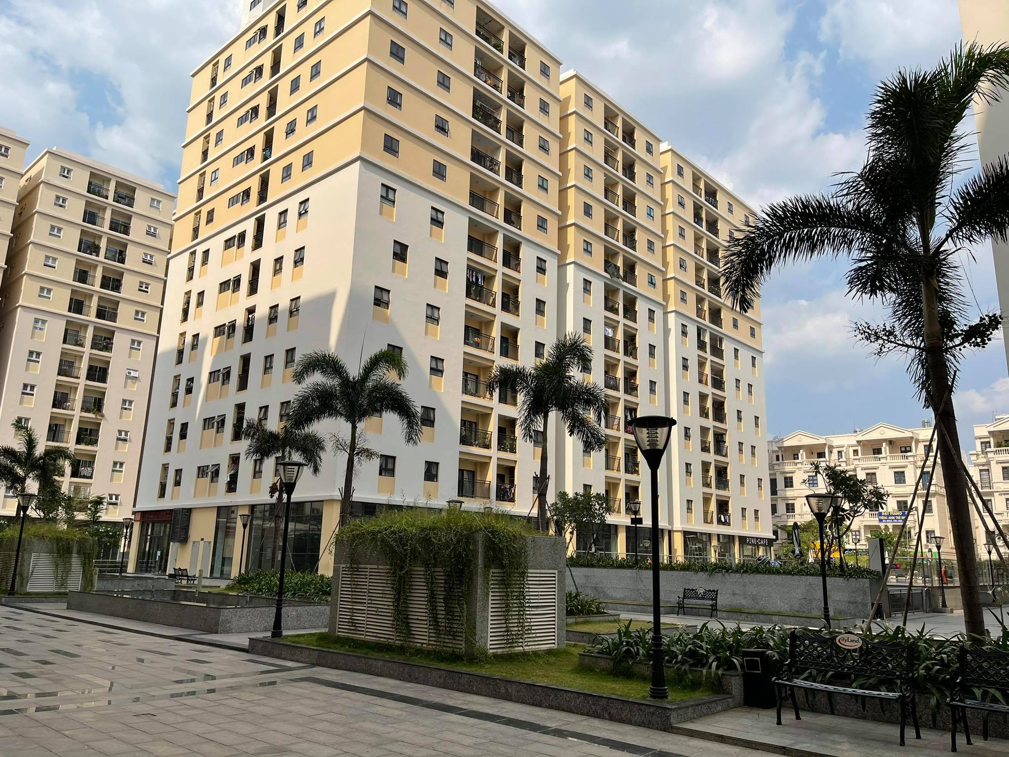 citylandparkhills2.jpg