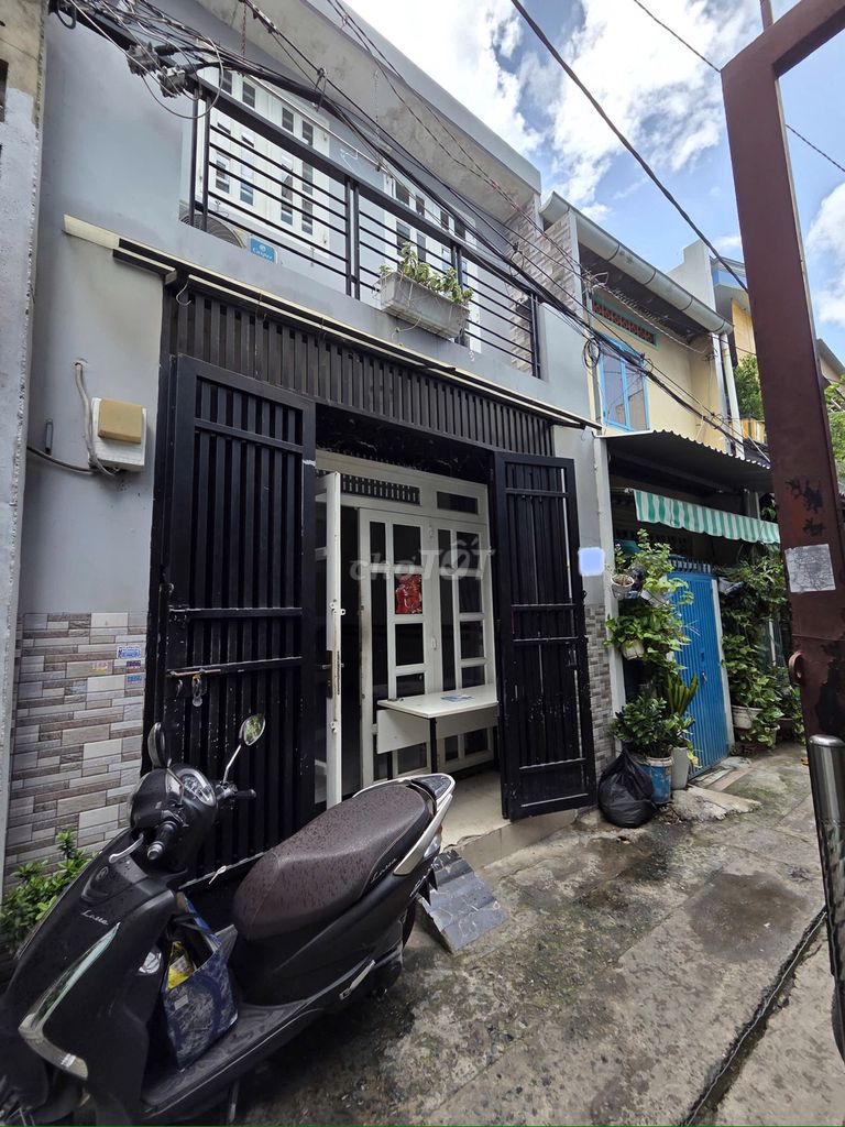 BÁN NHÀ 1/ TÂN PHÚ GẦN UỶ BAN,TRƯỜNG HỌC,CHỢ