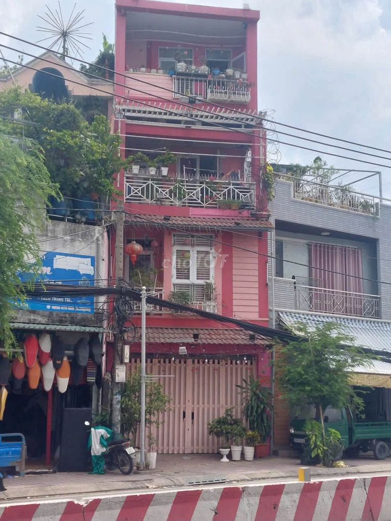 BÁN NHÀ MẶT TIỀN 1046 HUỲNH TẤN PHÁT, Q7