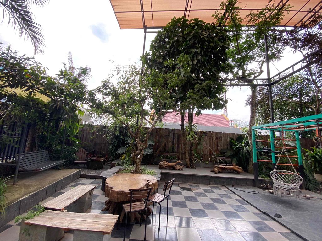 cần bán nhà chính chủ , mặt tiền Đinh Đức Thiện , đất 3 mặt tiền Vị T