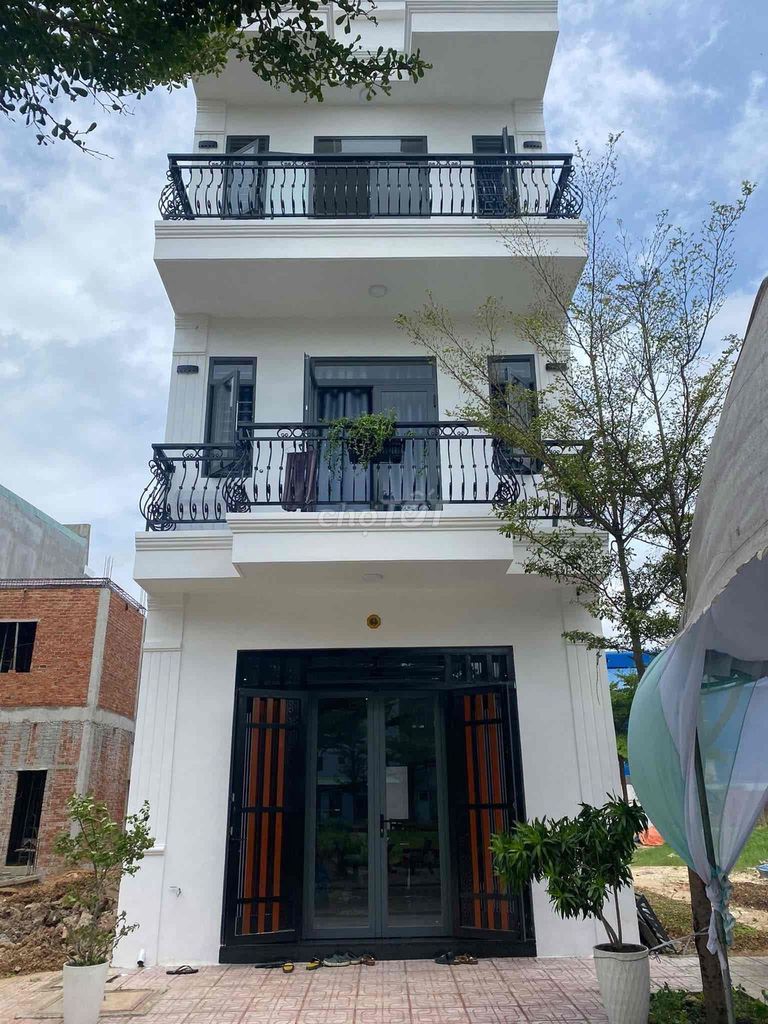 CHÍNH CHỦ CẦN BÁN GẤP, nhà đang cho thuê giá 11tr/th